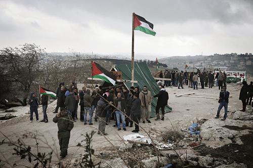 Al-Quds au cœur de la Palestine et de la nation : Soutien à la résistance maqdissie palestinienne 
N° 18 – février 2015